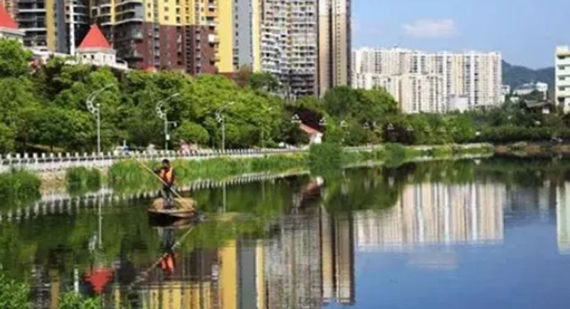 上海國際環(huán)保展|畢節市組織環(huán)保設施“科普集結” 公園變身“環(huán)保課堂”